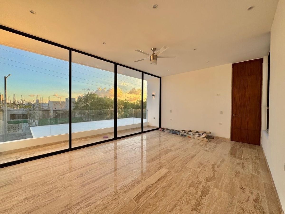 EN VENTA PRECIOSA CASA DE DISEÑO ÚNICO EN EXCLUSIVA PRIVADA SOLUNA TEMOZON - foto 5