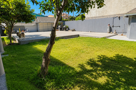 HOUSE FOR SALE ON CUCAPAH BOULEVARD