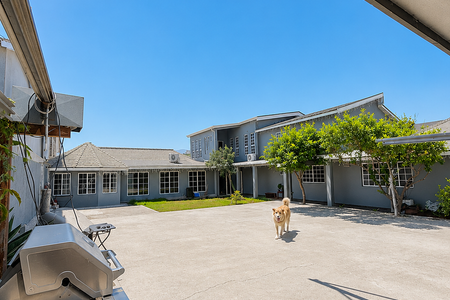 HOUSE FOR SALE ON CUCAPAH BOULEVARD