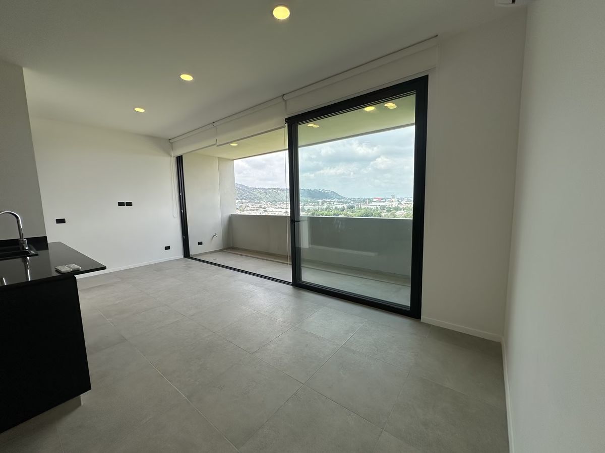 3 de 22: Sala-comedor
