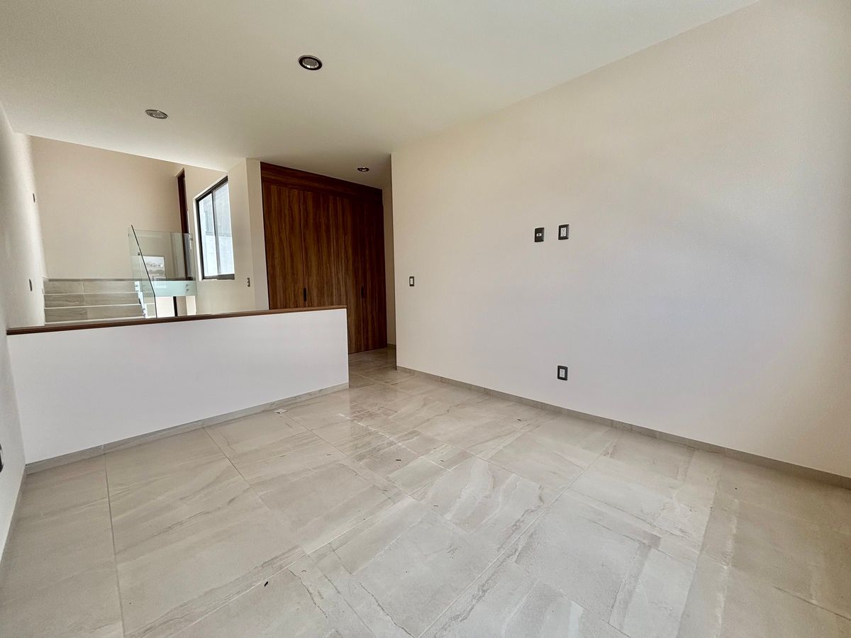 14 de 33: Sala de T.V.