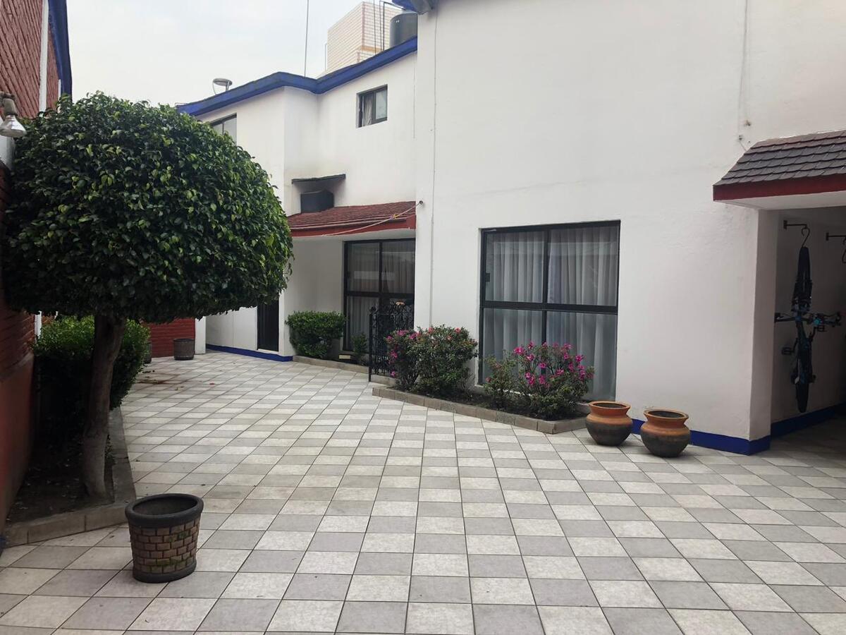 1 de 25: Jardin