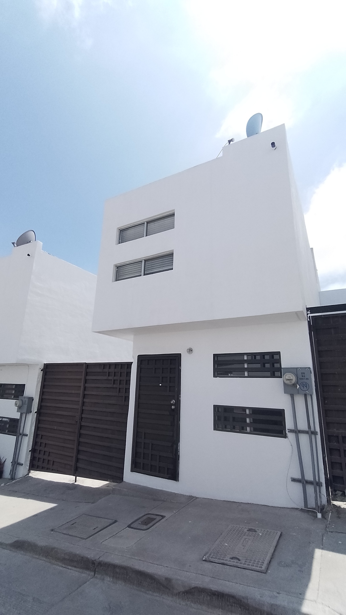 2 de 18: Fachada