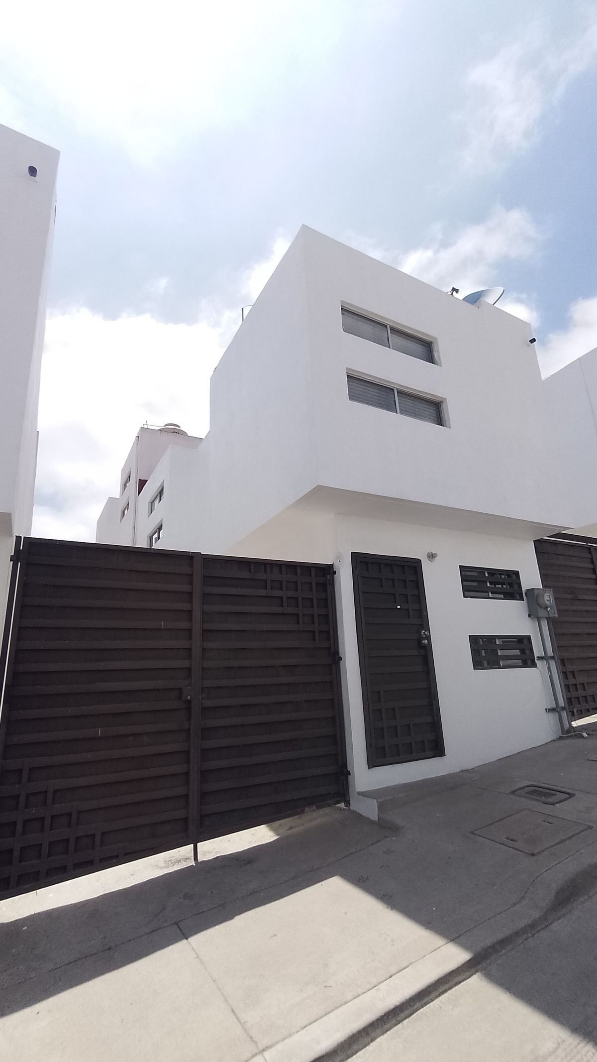 1 de 18: Fachada