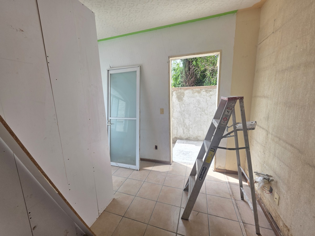 8 de 17: FOTO DEL PROCESO DE CAMBIOS DE LA HABITACION PLANTA BAJA