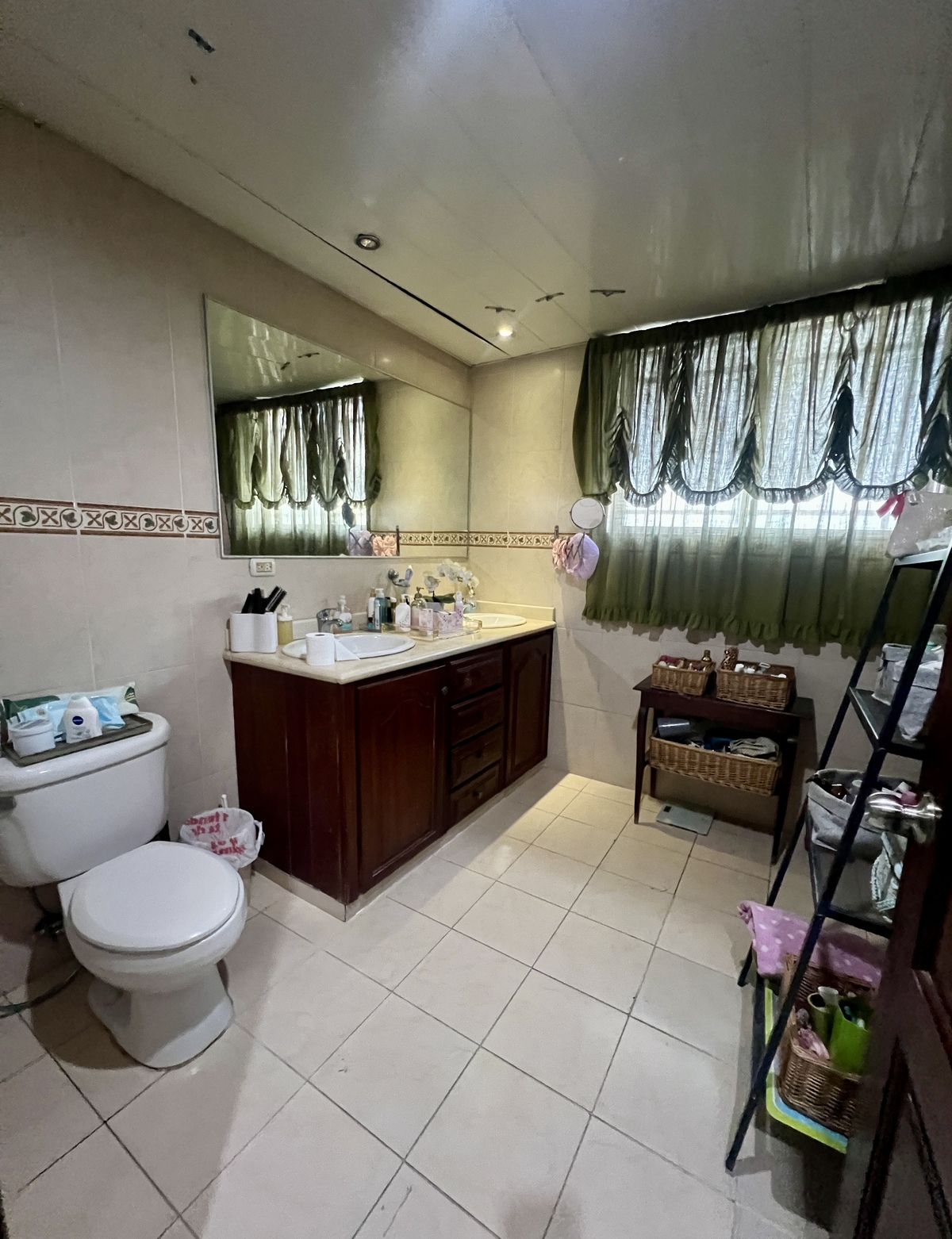 26 de 32: baño hab principal