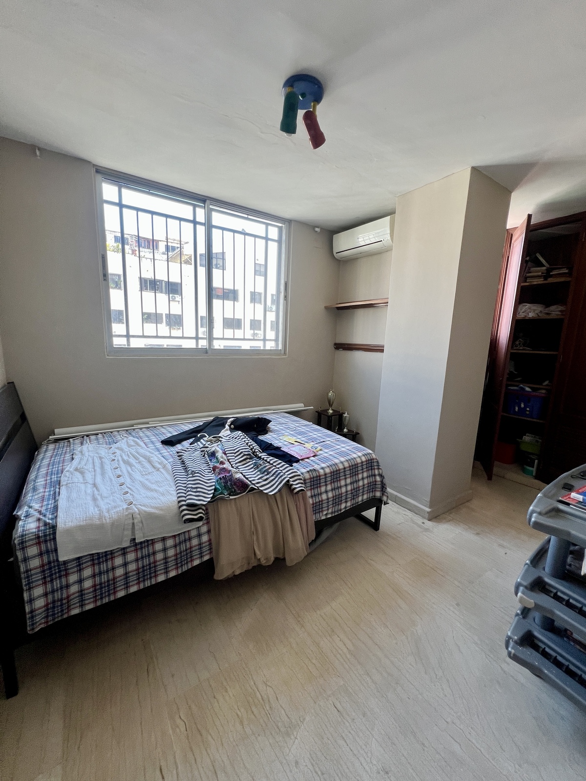 30 de 32: habitación 4