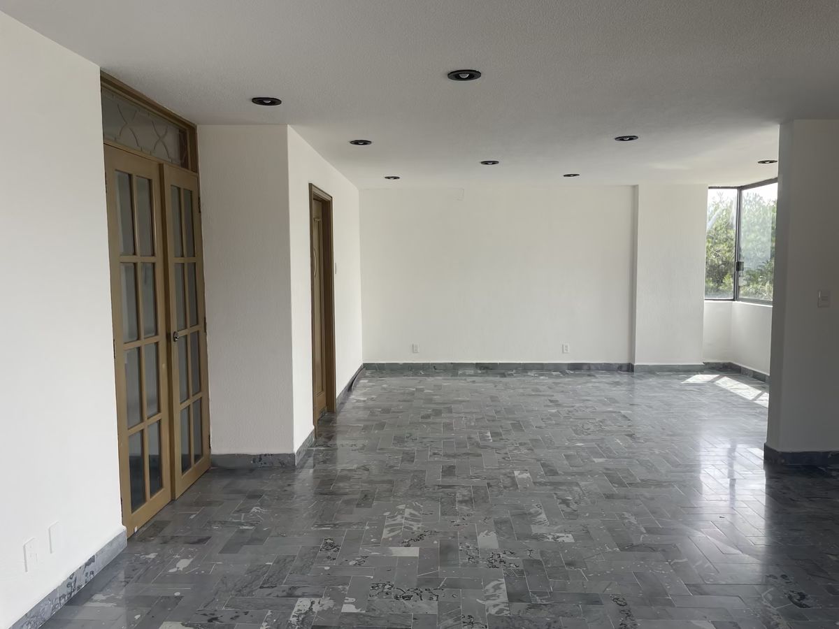 3 of 15: Sala comedor