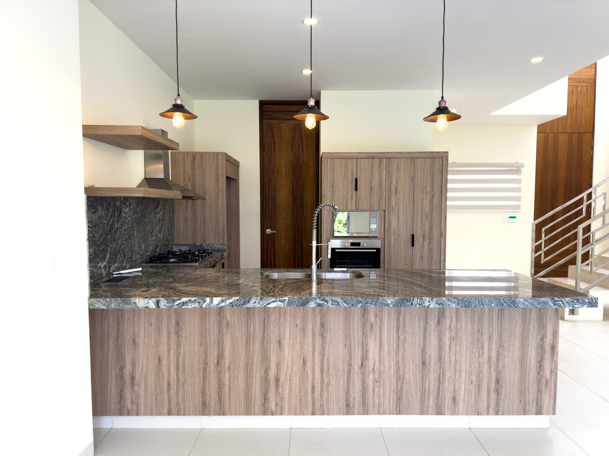 9 de 23: Cocina Frente