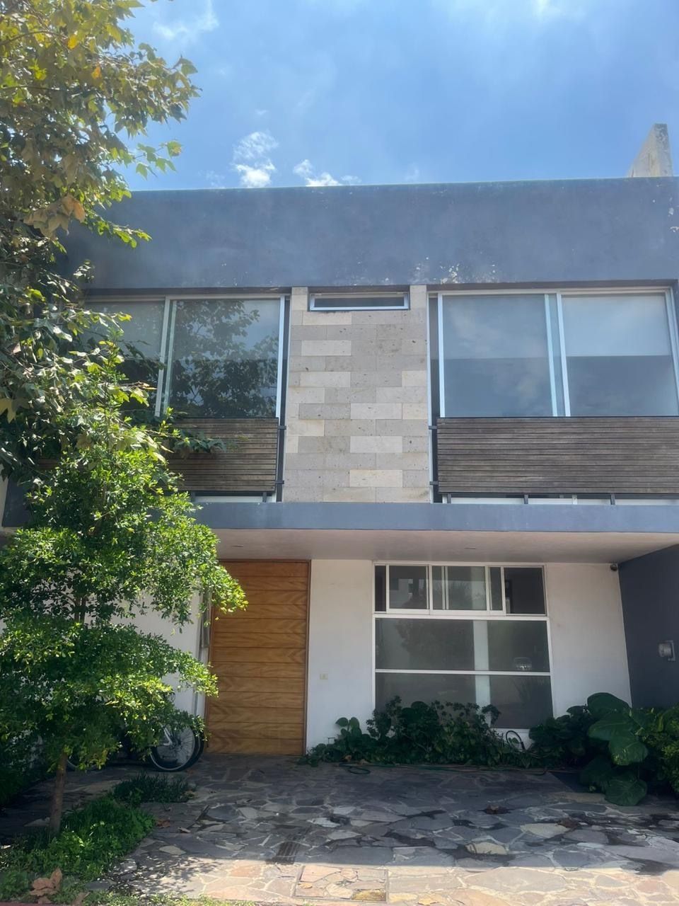 Se Renta Casa en Acanthia Solares