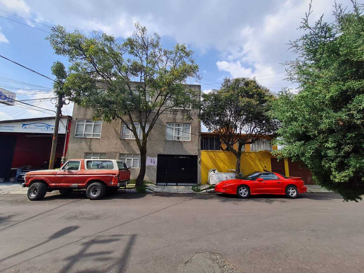 2 de 39: Fachada 2