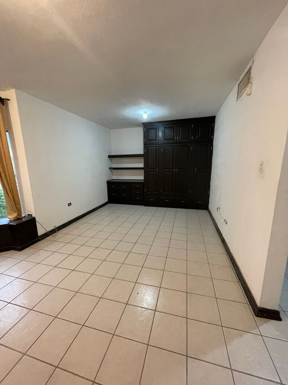 16 de 21: Recámara secundaria  2