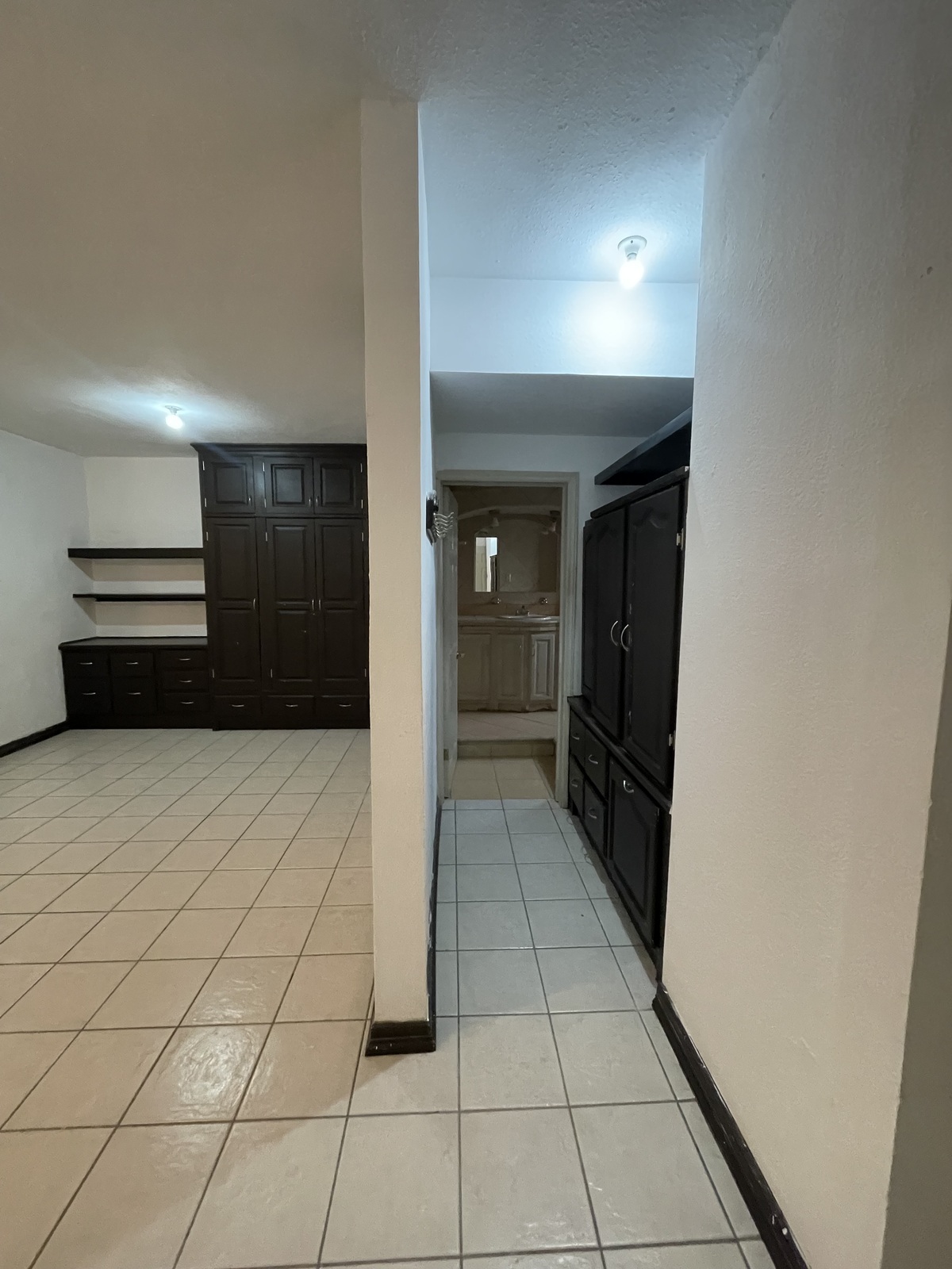 17 de 21: Recámara secundaria 2