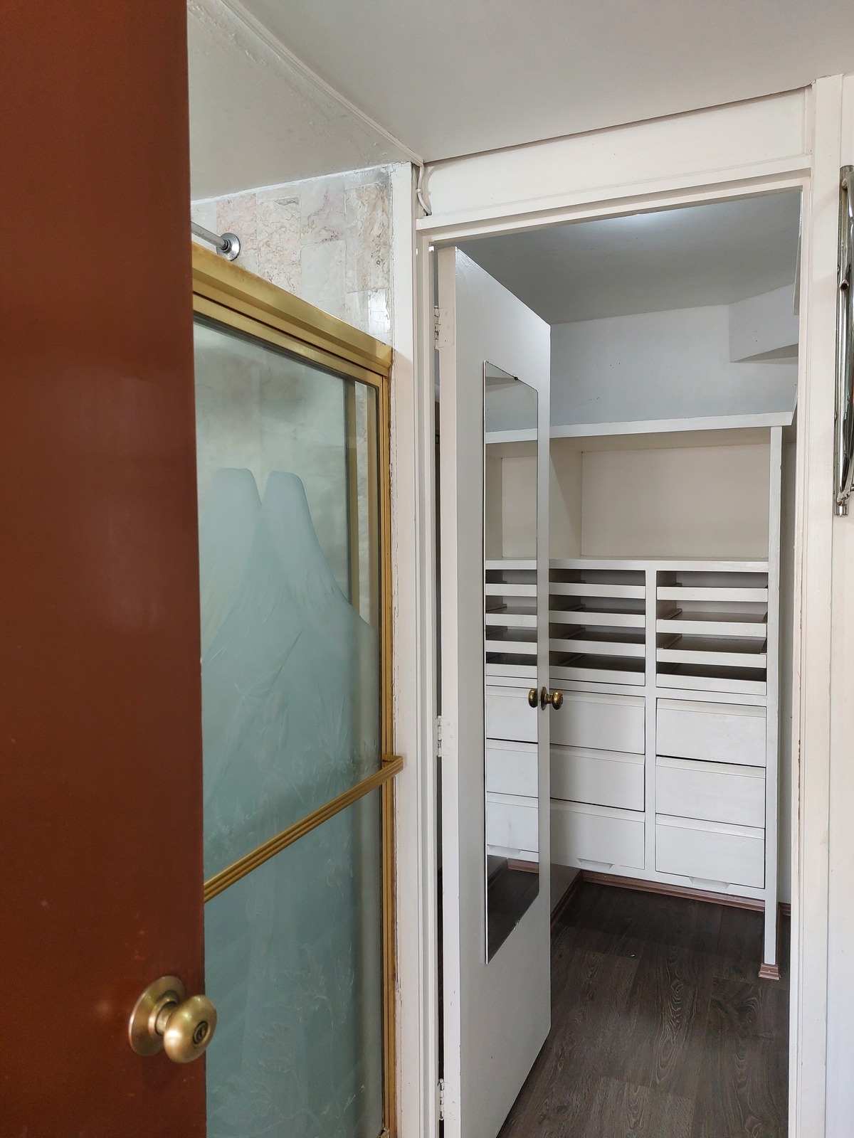 9 de 23: Vestidor Recamara Principal