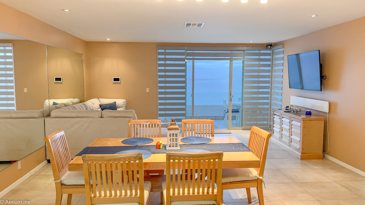 9 of 39: Dinning room