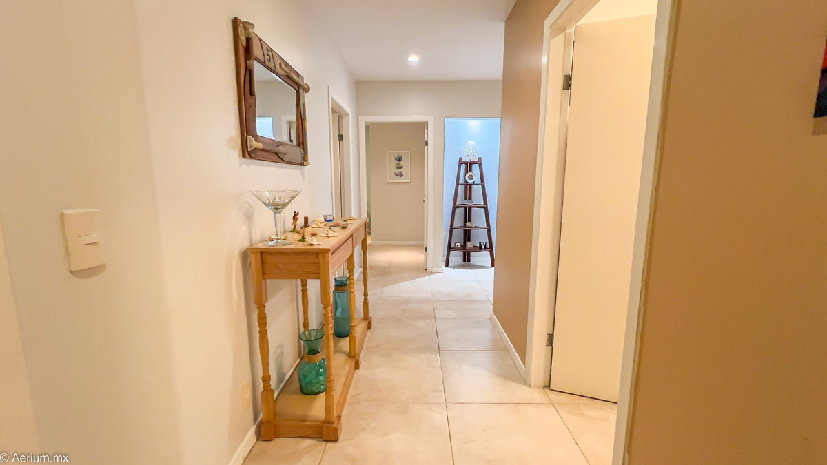 30 of 39: Entrance hall