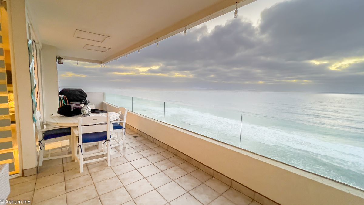 35 of 39: Ocean front terrace
