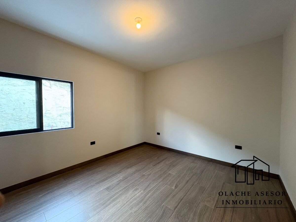 17 of 20: RECAMARA SECUNDARIA