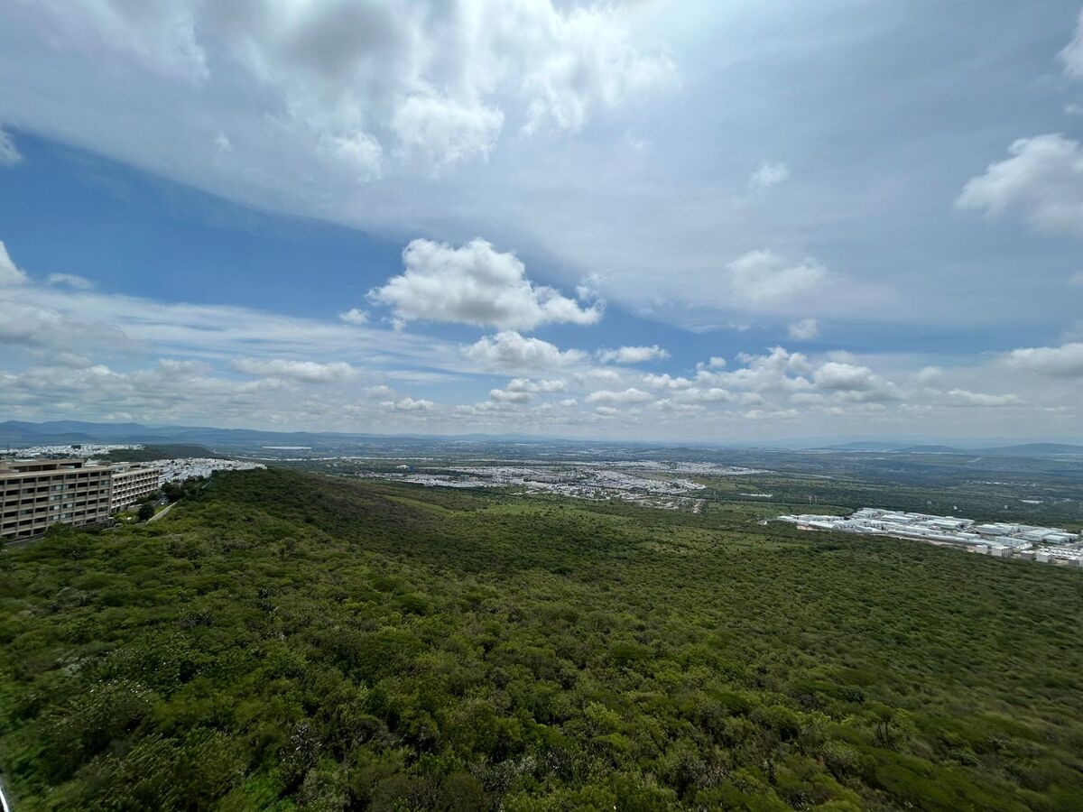 4 de 32