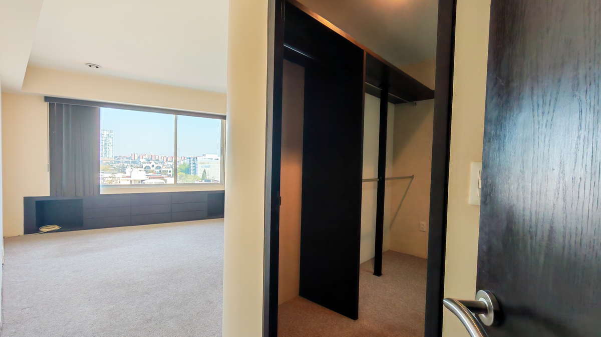 11 de 14: recamara principal y closet