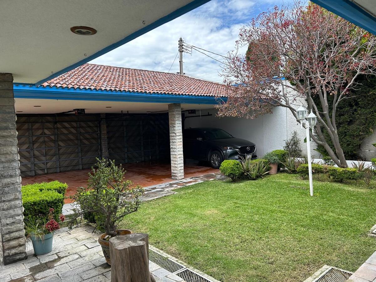 8 de 33
