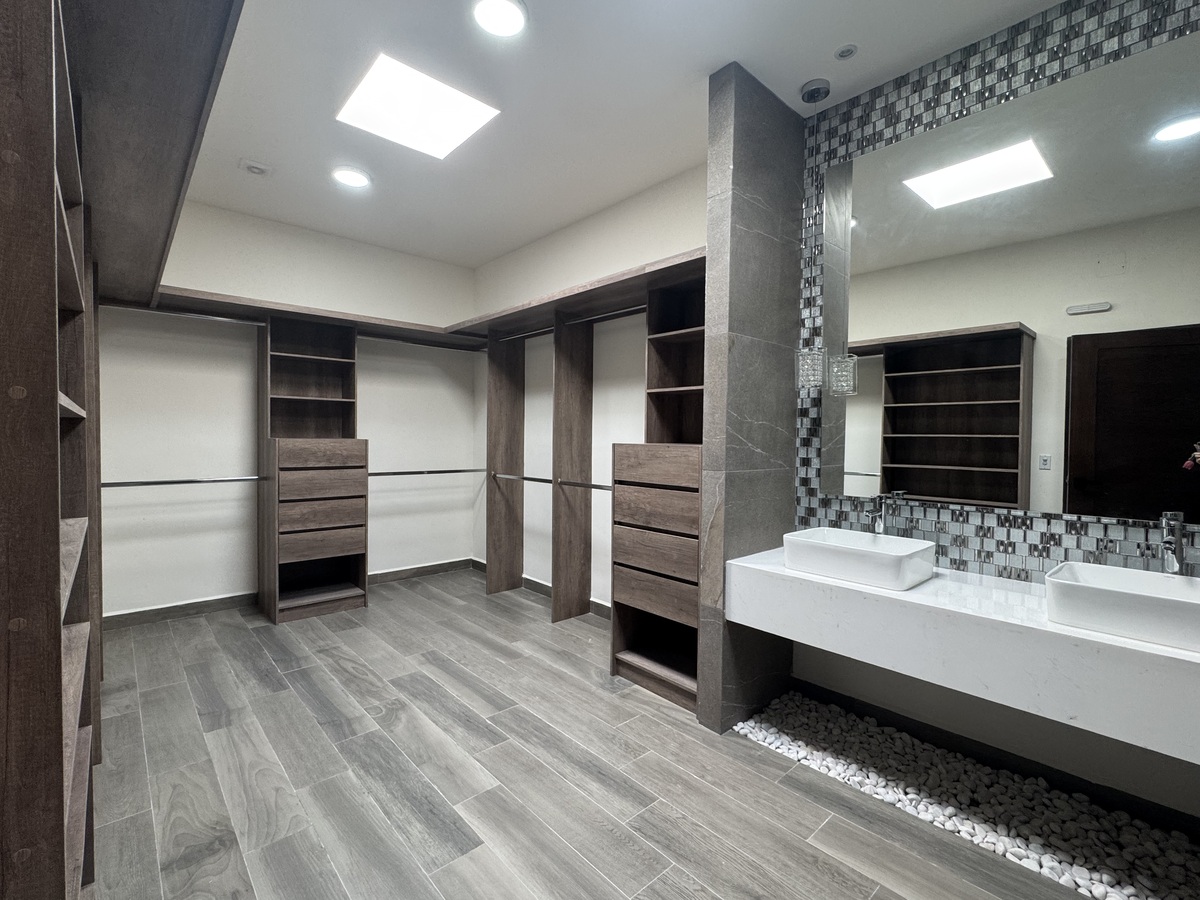 8 de 10: Closet Principal
