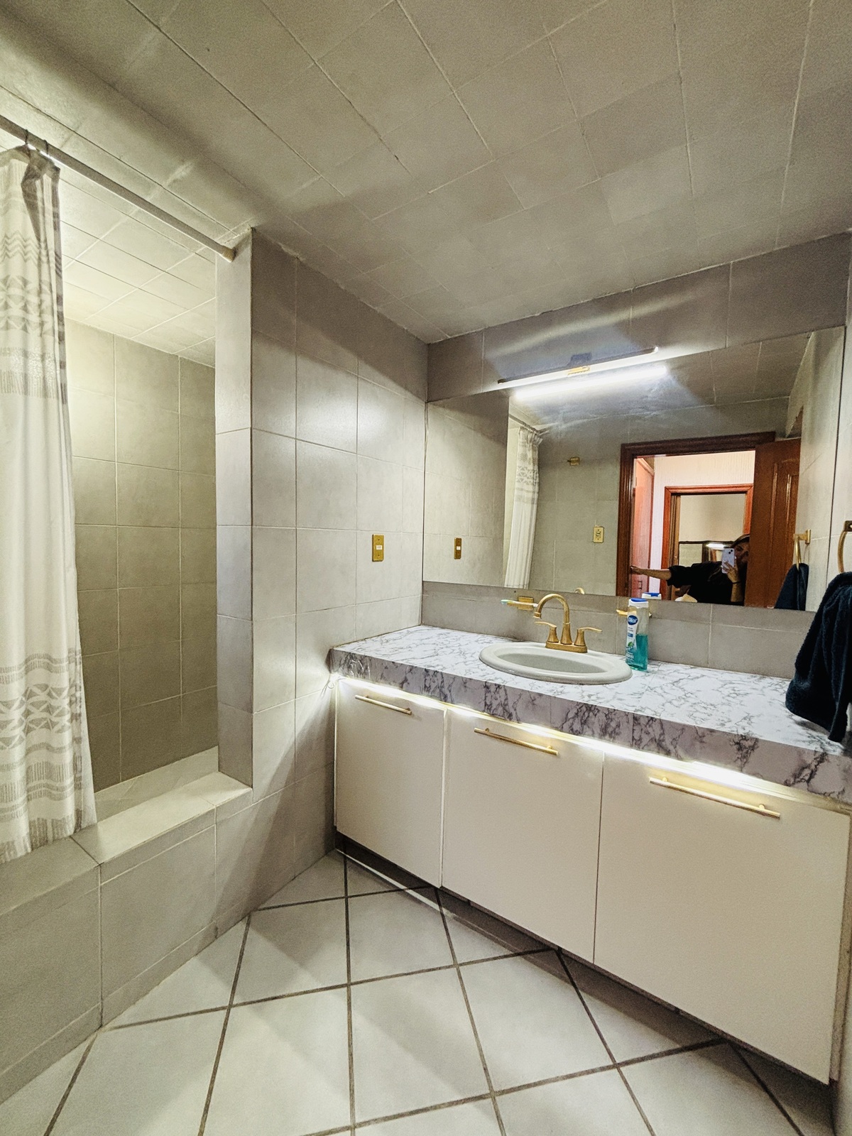 14 de 23: baño principal