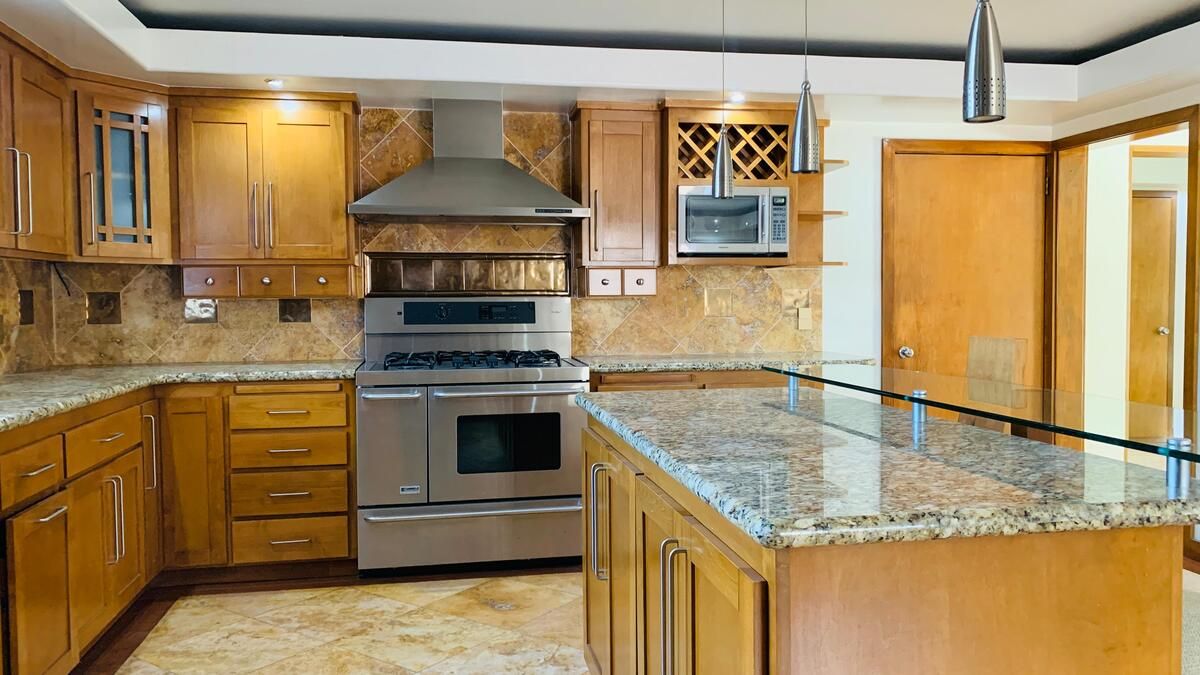 Casa en Venta – Col. La Sierra, Tijuana | Elegancia Clásica y Funcionalidad - foto 3