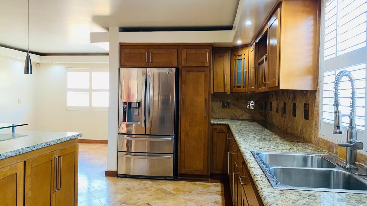 Casa en Venta – Col. La Sierra, Tijuana | Elegancia Clásica y Funcionalidad - foto 5