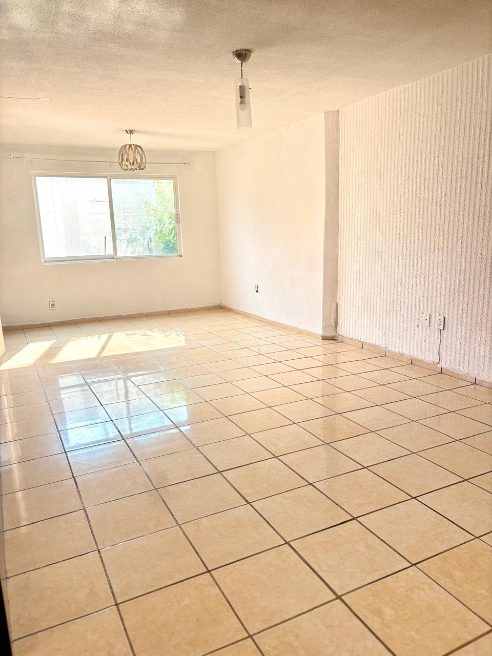 4 de 21: Sala y Comedor