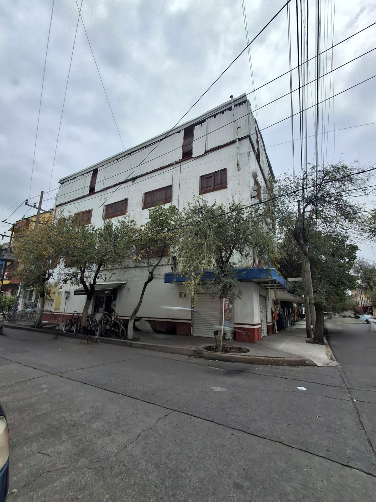 1 of 35: Fachada Edificio PB locales comerciales