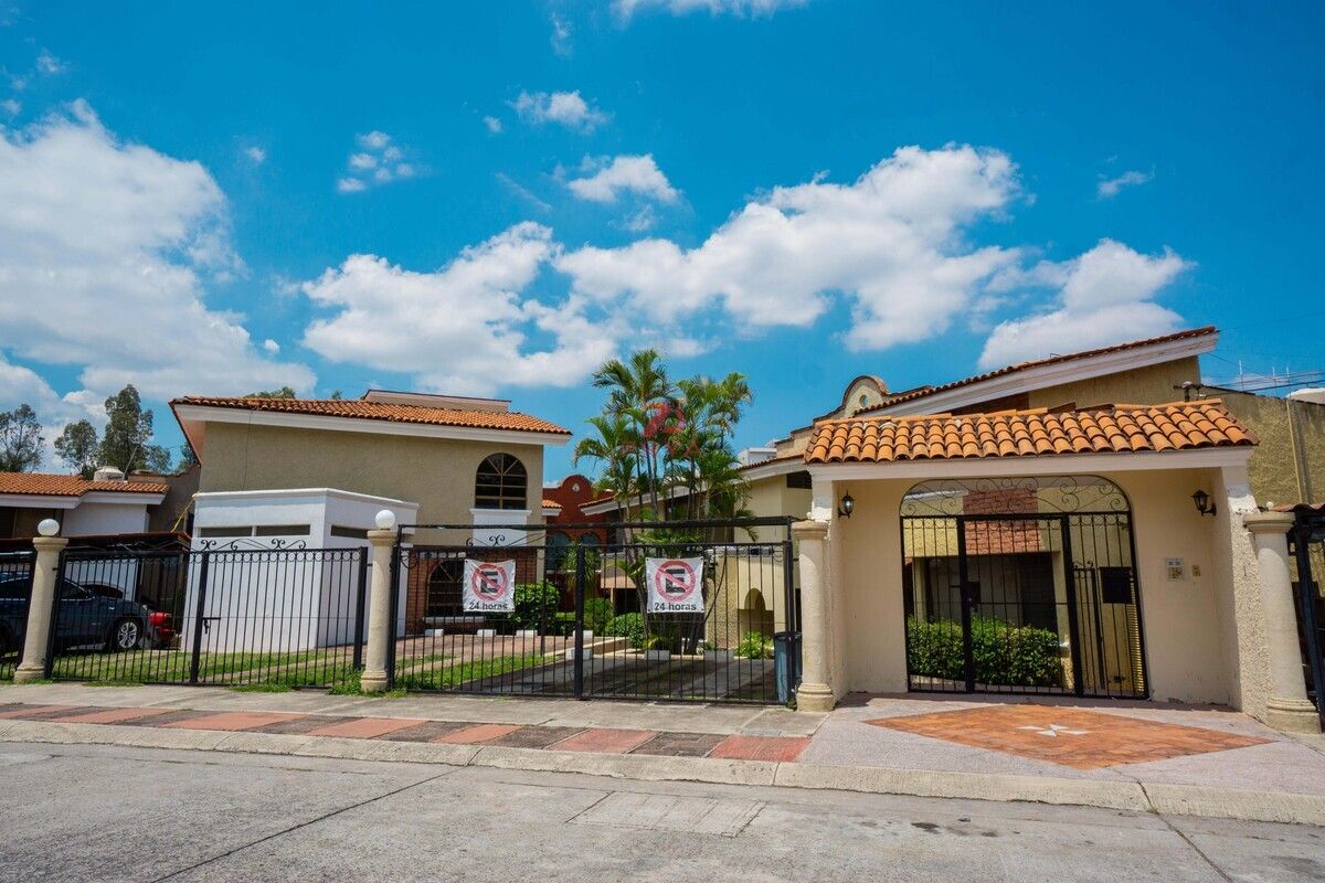 Casa en Venta en Lomas Altas  Zapopan  Jalisco