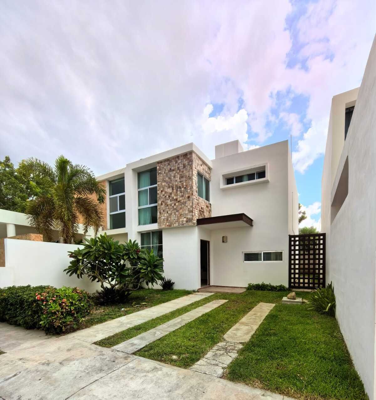 CASA EN RENTA PRIVADA ANTIGUA RESIDENCIAL