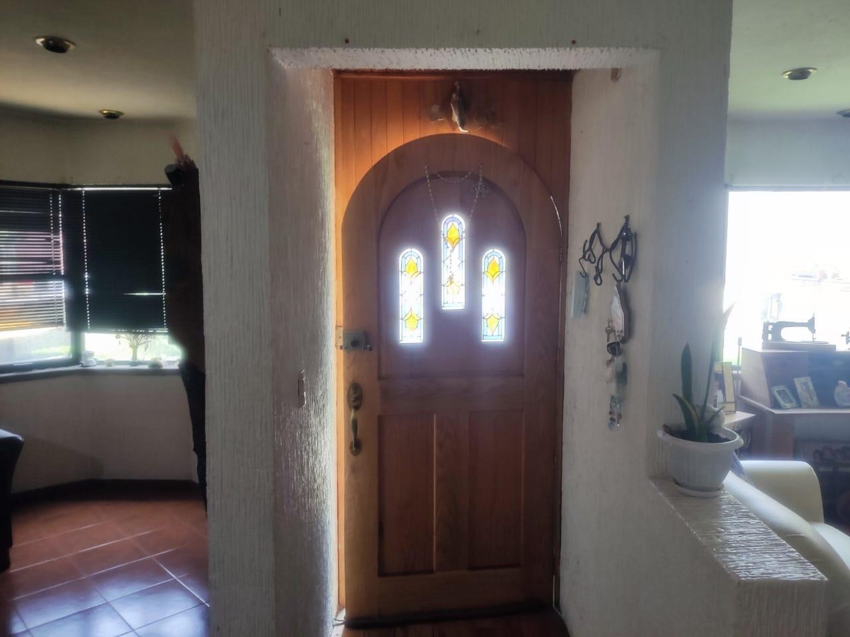 2 de 17: https://assets.easybroker.com/property_images/5500549/954277