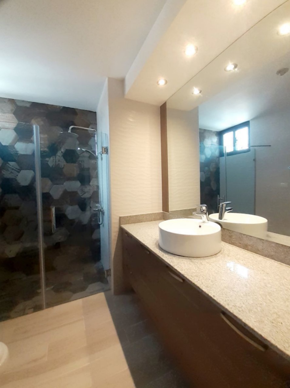9 de 13: baño