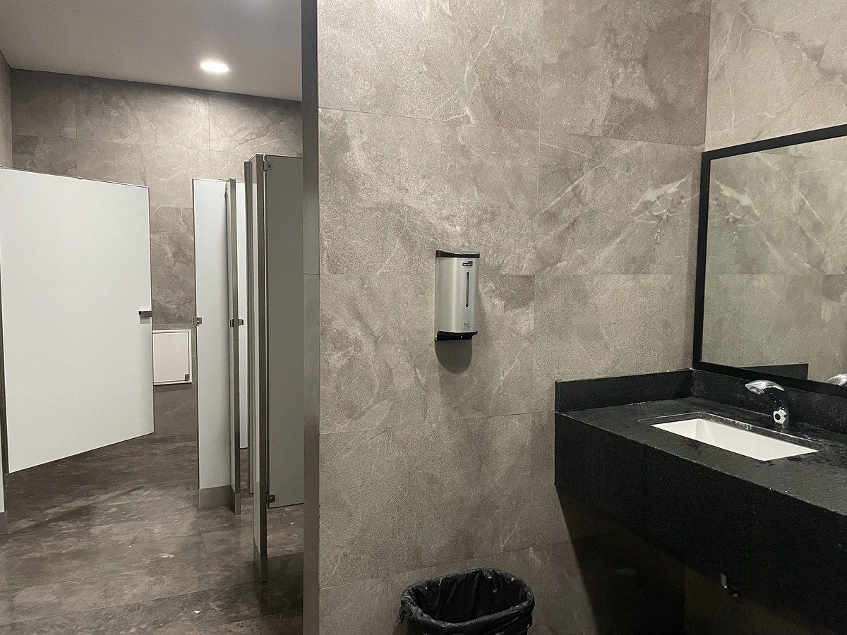 13 de 20: BAÑO HOMBRES PISO 16