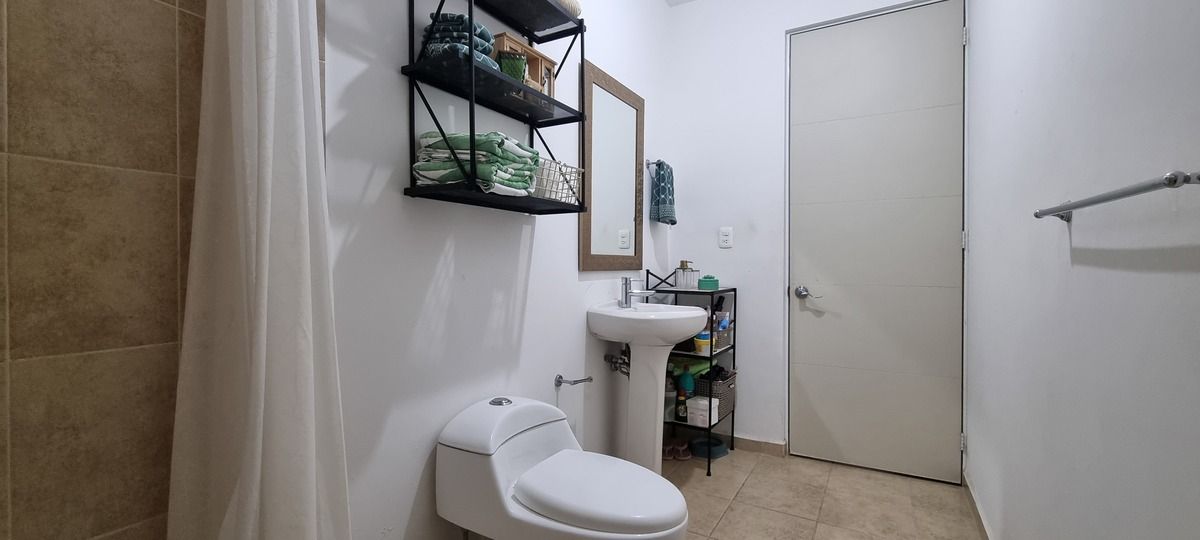 32 de 36: Baño Rec. Principal