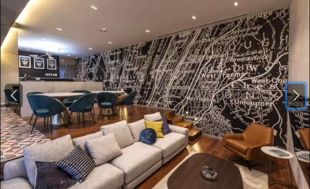 20 de 25: Game room