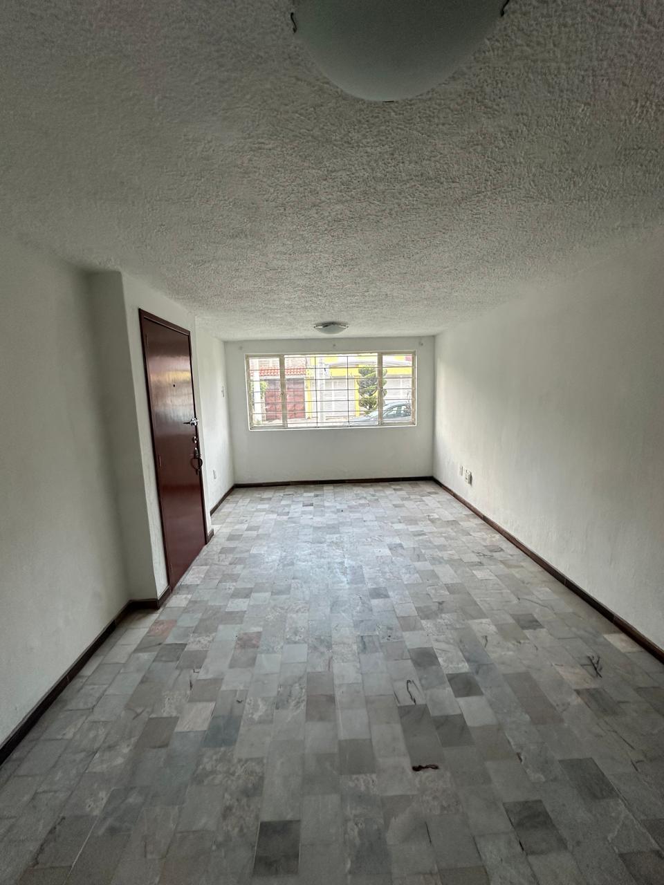 3 de 14: Sala/Comedor