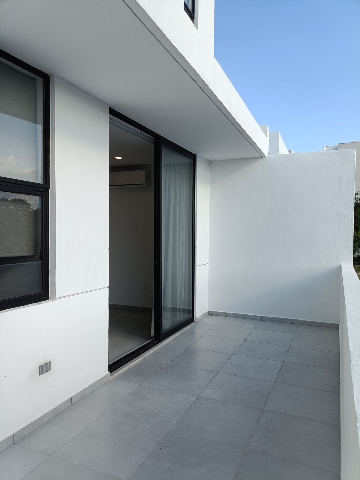 17 of 25: Balcon terraza Rec. Principal
