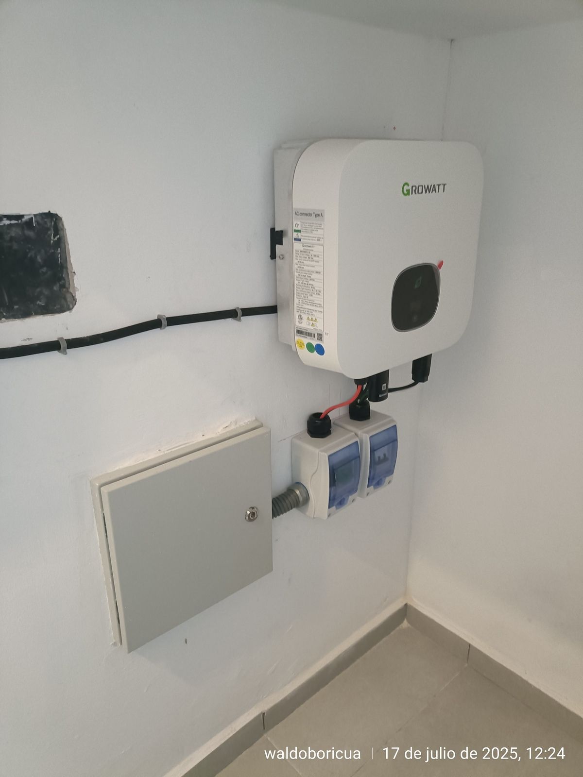 18 of 25: Equipo fotovoltaico.