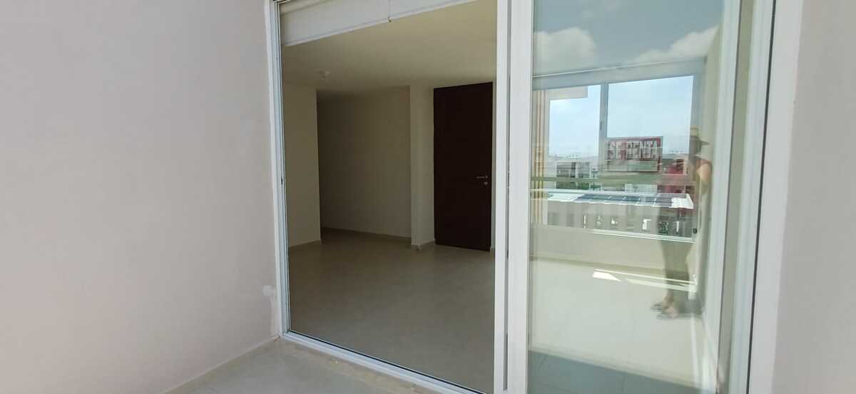 4 de 16: Sala - comedor - terraza