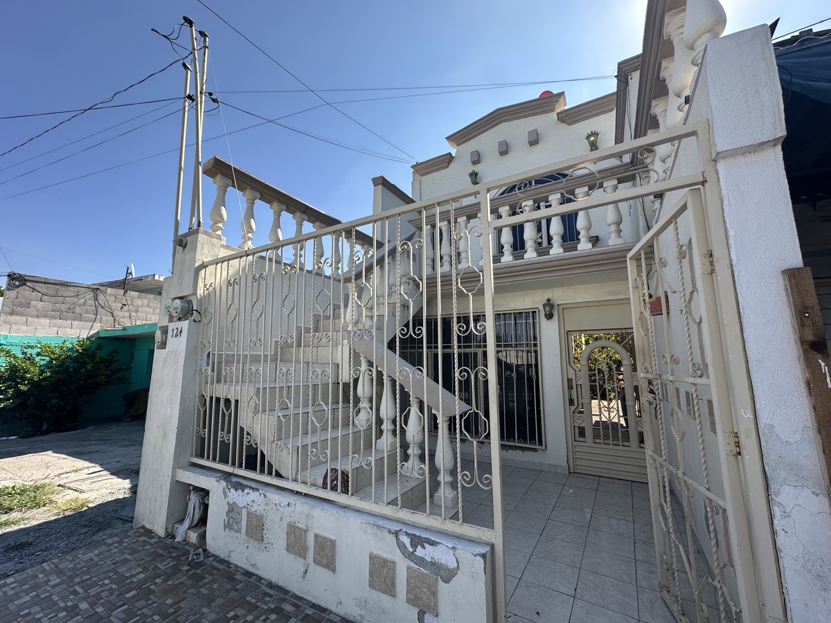 1 de 14: Fachada