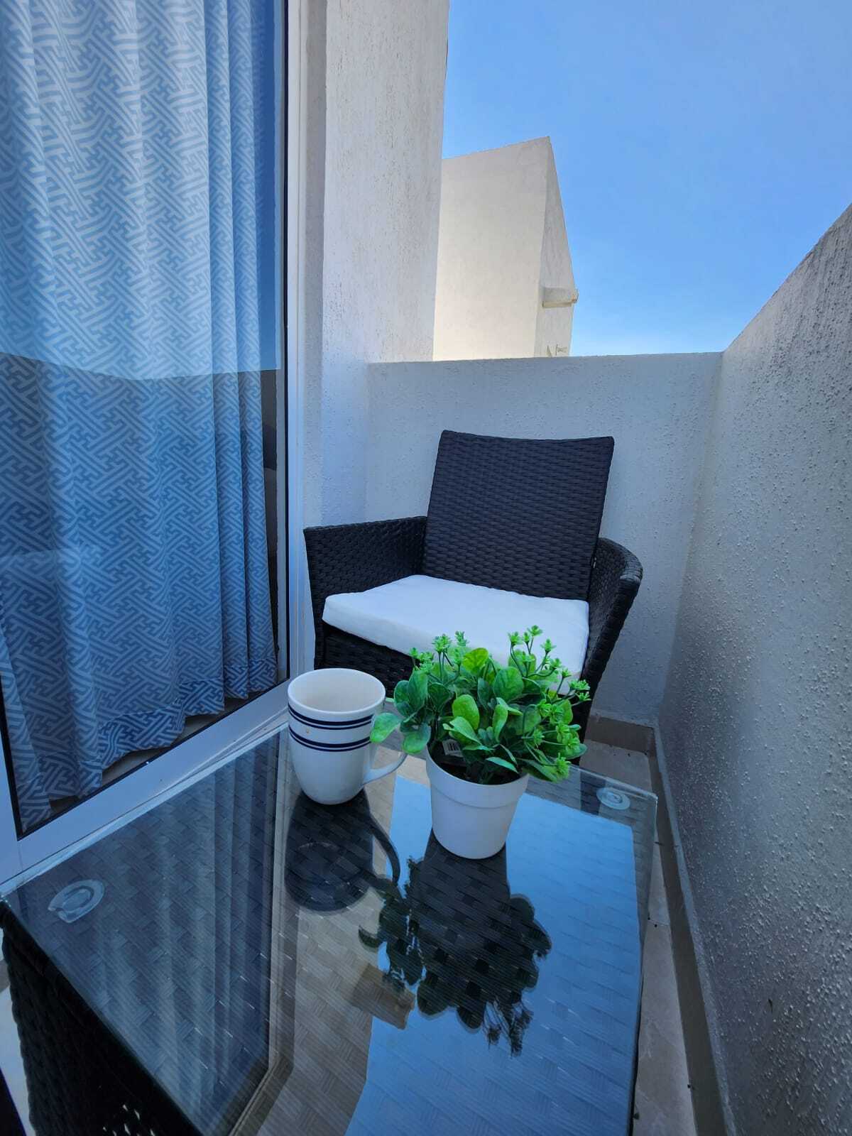 40 of 44: balcon recamara principal