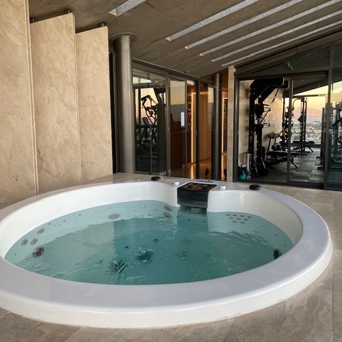 26 de 38: jacuzzi