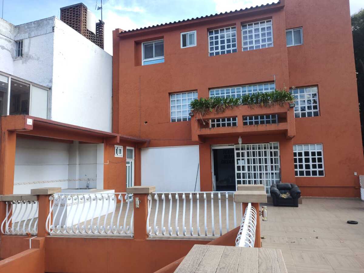 4 de 17