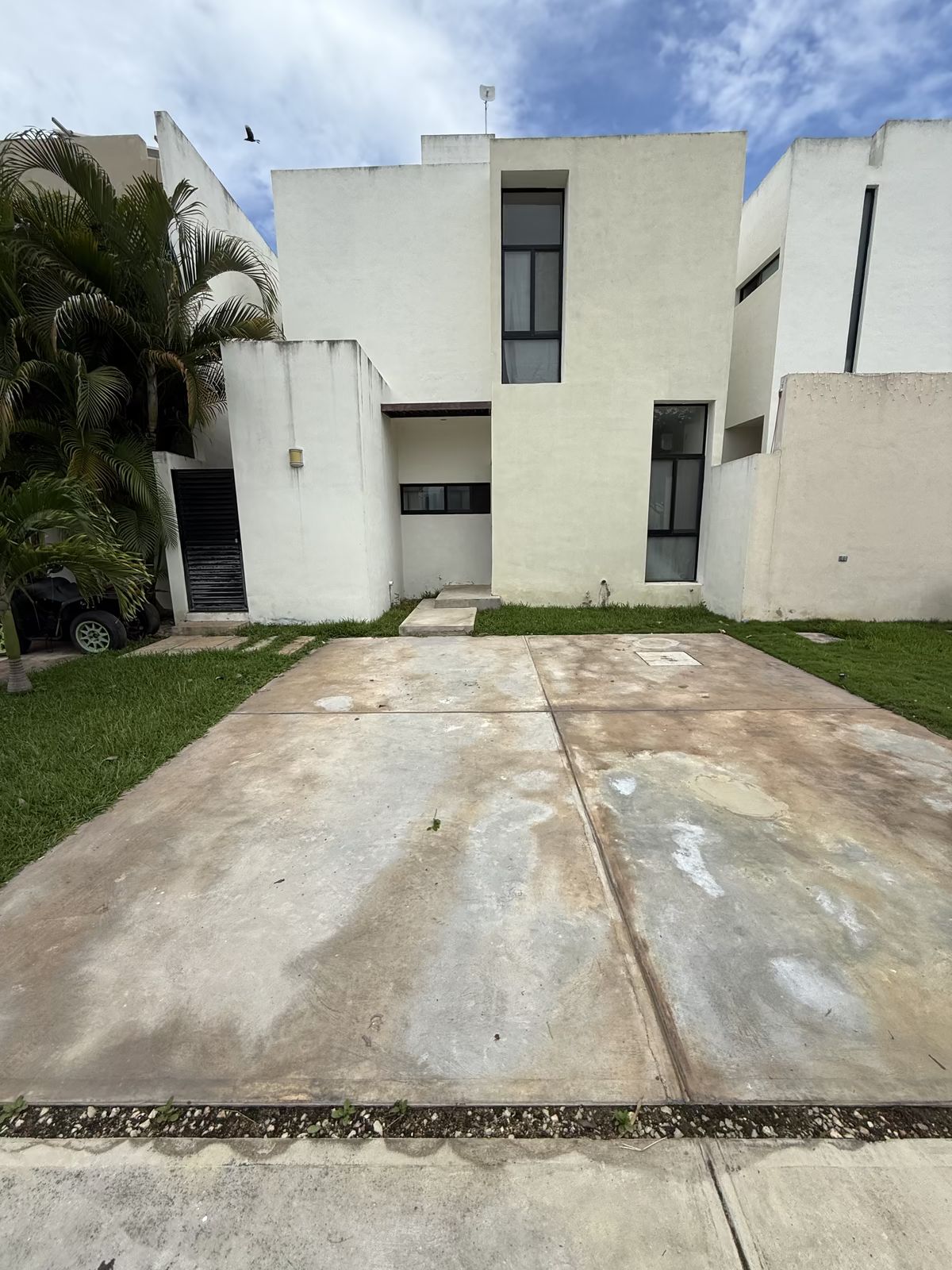 4 de 36: Frente de la casa