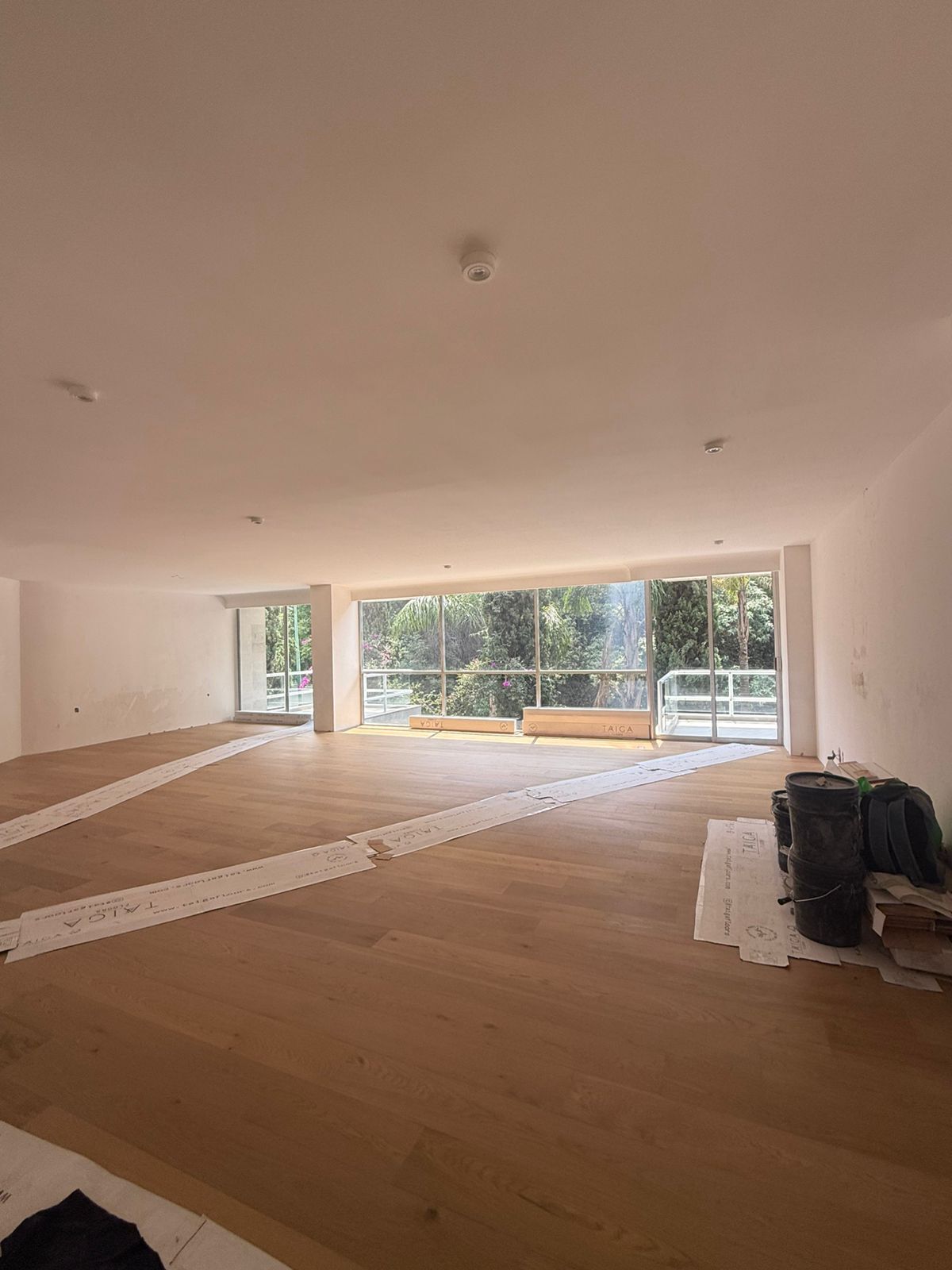 1 of 42: SALA/COMEDOR