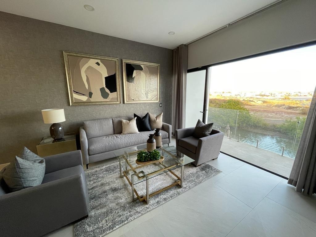 2 de 19: Sala