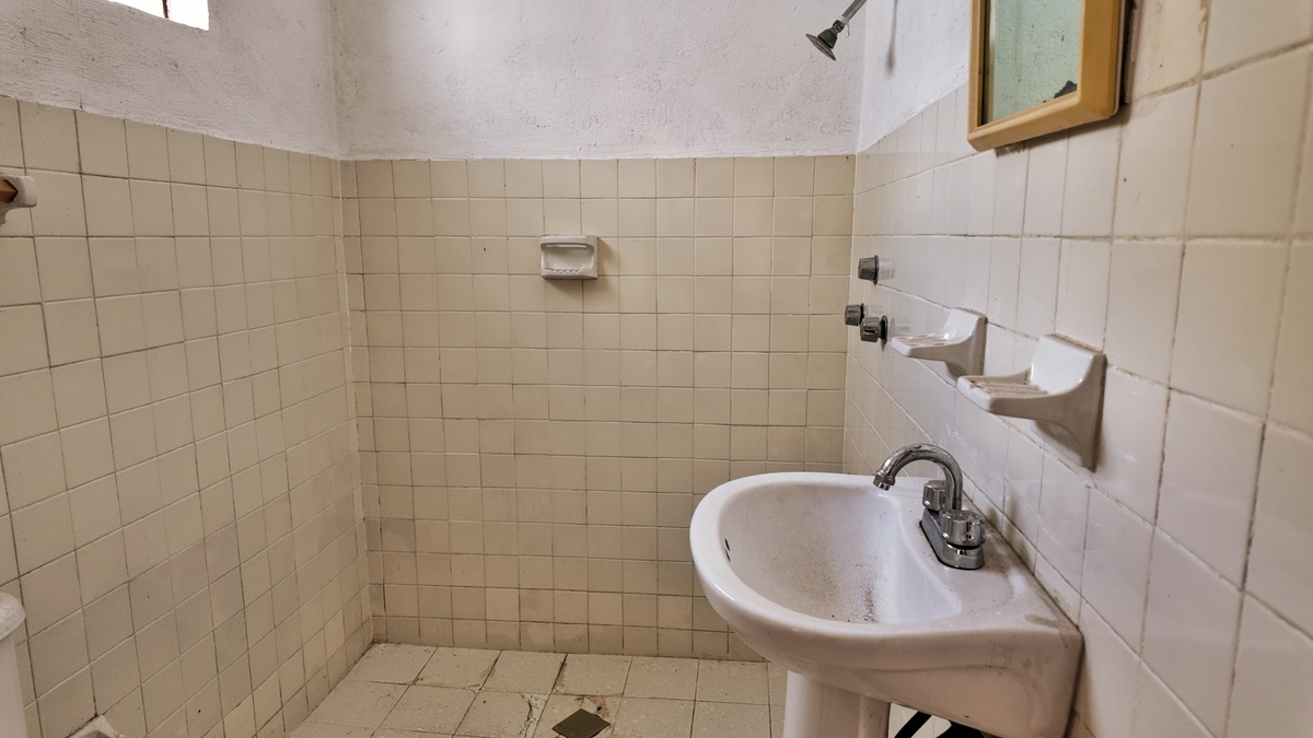 8 de 12: Baño de la recamara principal